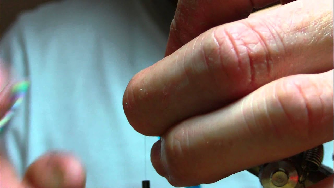 tying salmon flies. the kinermony irish shrimp