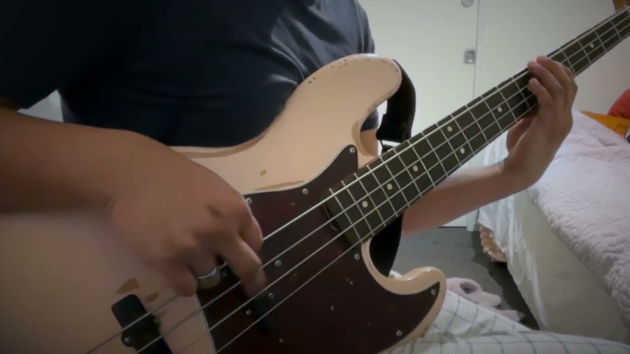 Bob Marley & The Wailers - I shot the sheriff Bass Cover