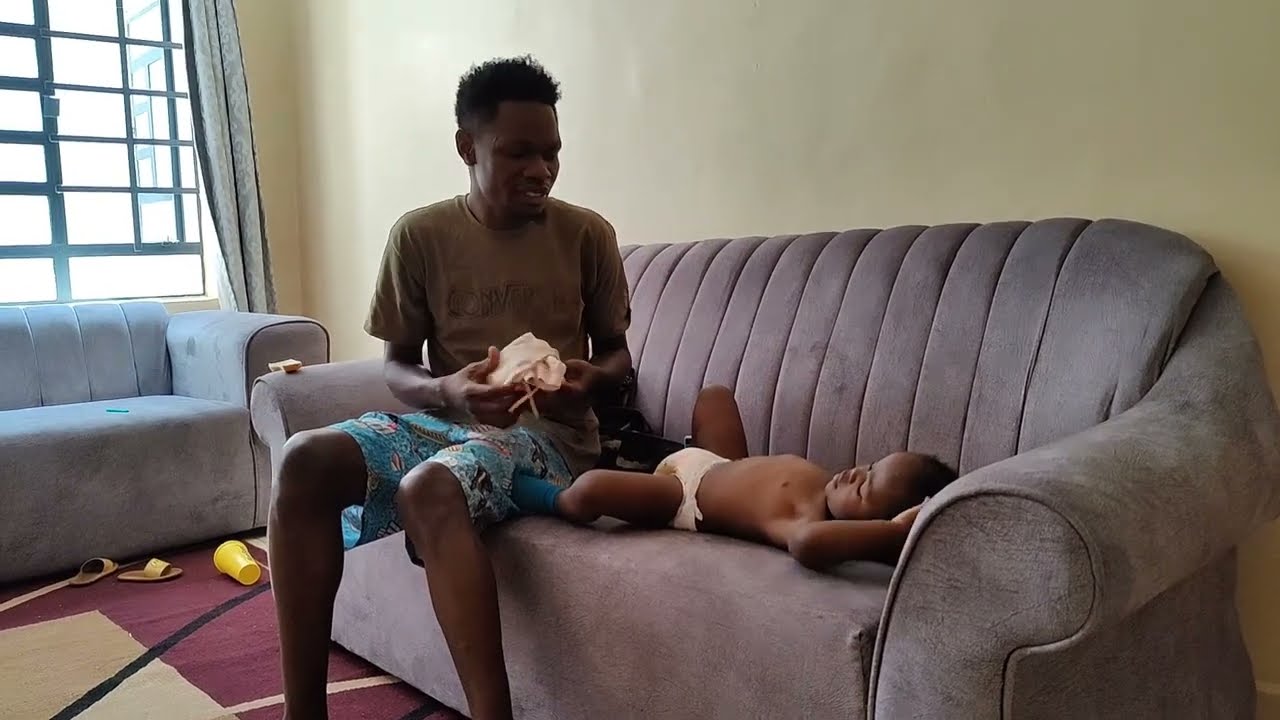 CHANGING MY DAUGHTER SHARK DIAPERS BEFORE I WASH HER !