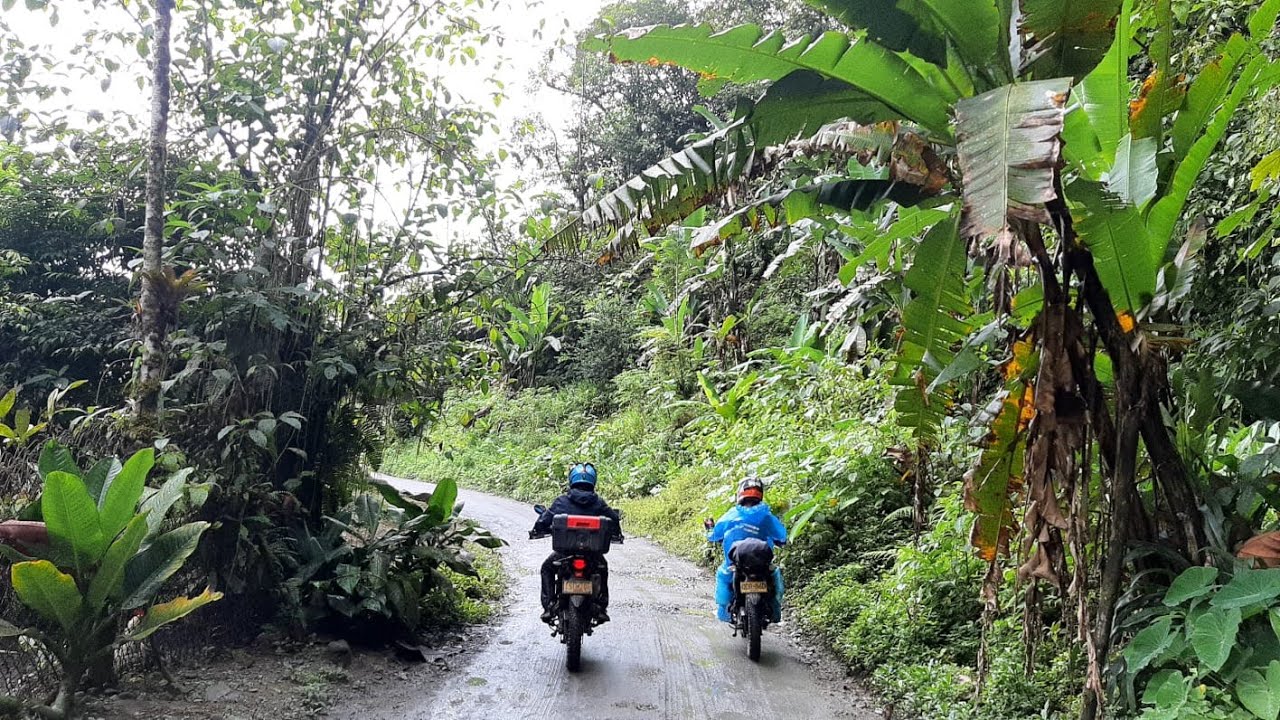 !! TRAVESIA EN MOTO HASTA EL RIO AGUACLARA (Buenaventura) POR LA ANTIGUA VIA AL MAR !! 12-2021