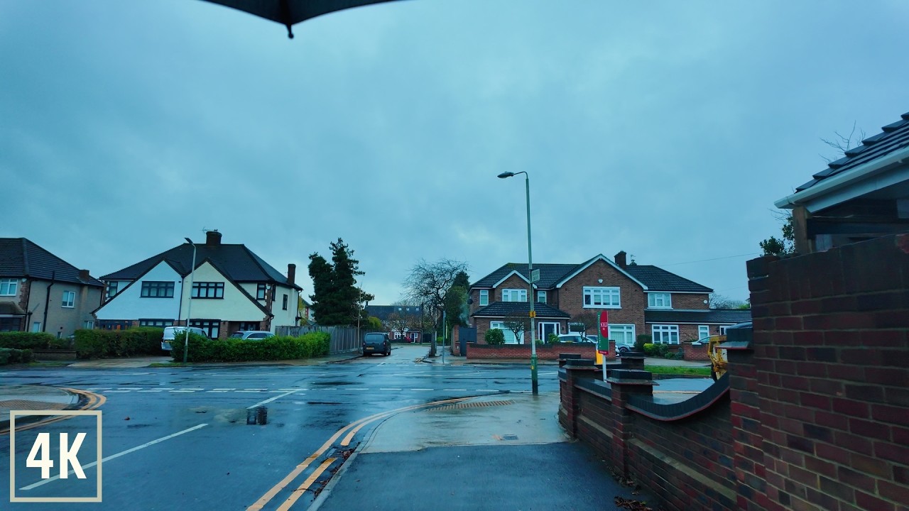 ☔️ Rainy London Walk in the Suburbs | Upminster 4K