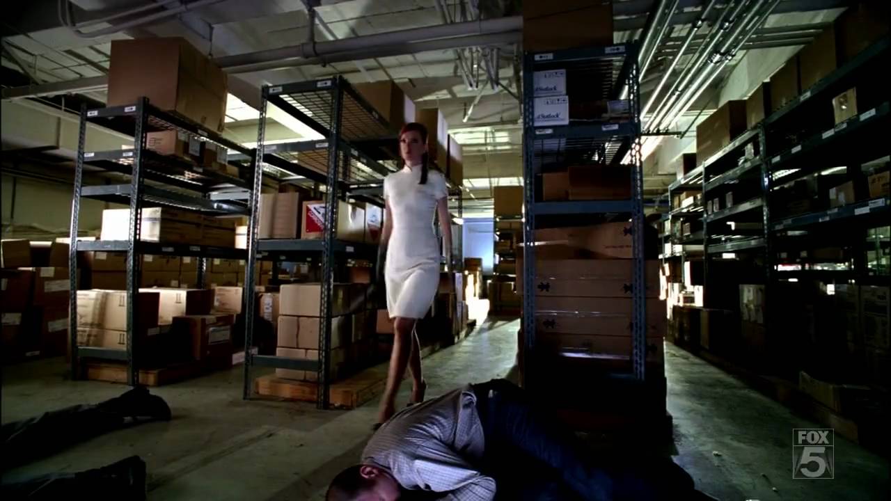 T-1001 Shirley Manson slaughtering humans - terminator.the.sarah.connor.chronicles s02e14