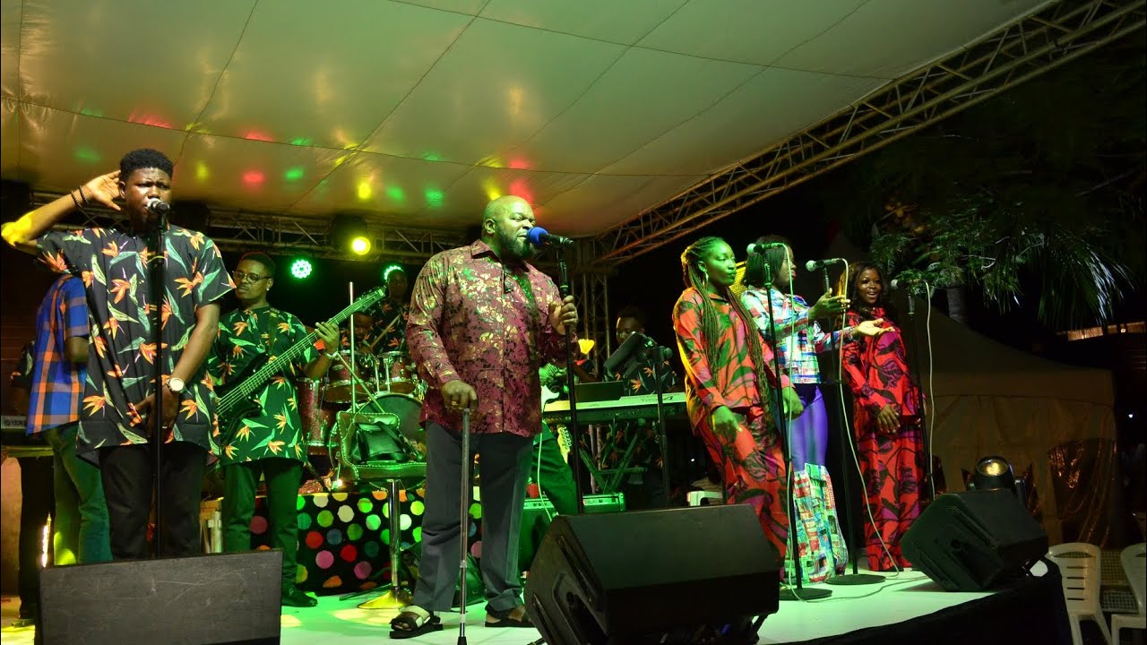 Asa, Shuga Band and other top performing artists thrill guests at Kunle Akinkugbe’s 60th birthday