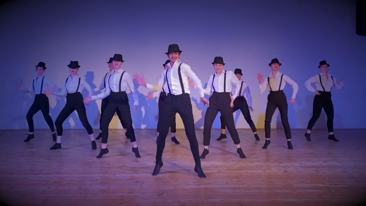 “AMERICA”, coreografia di Elena De Laurentiis