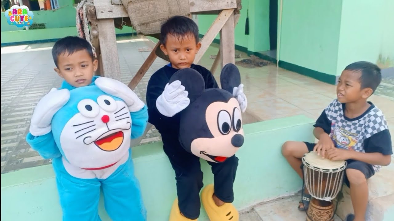 Ketemu Badut Anak Kecil 🐼 Kasian Nggak Di Undang Di Acara Ulang Tahun