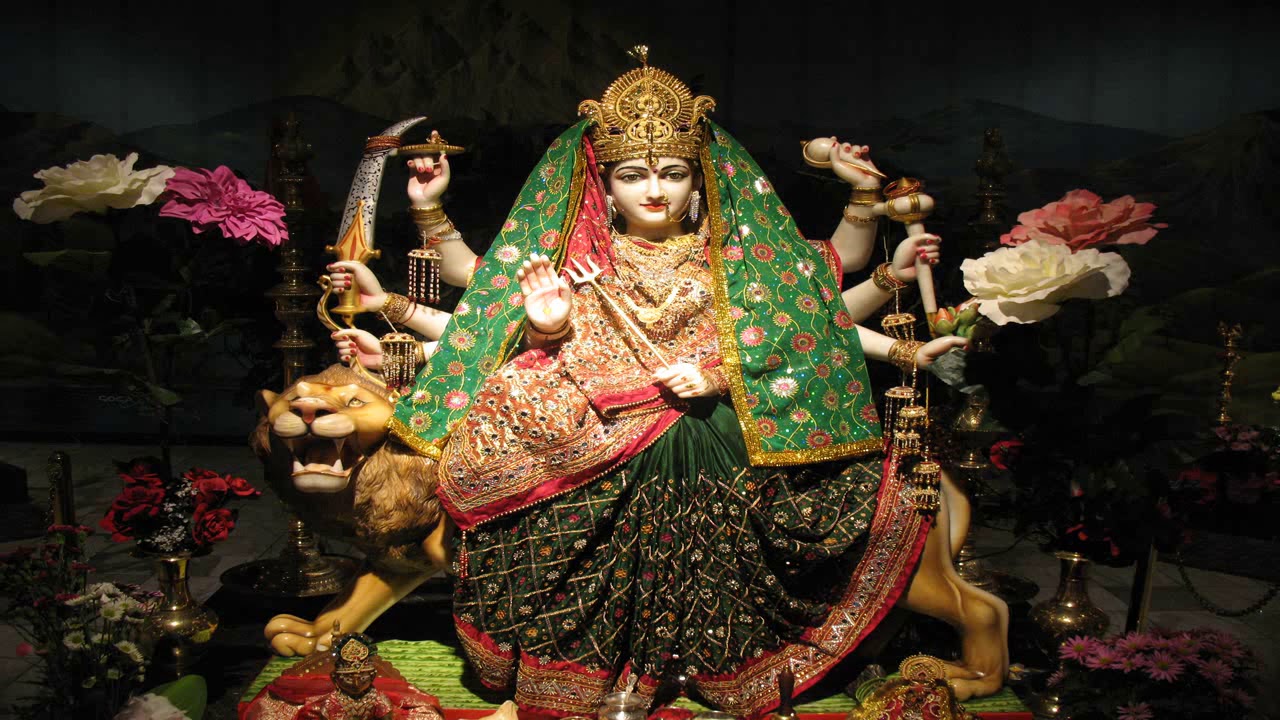 DAATI DE DARBAR KANJKAN {UCHCHEYAN PAHADAN WALIYE}.avi