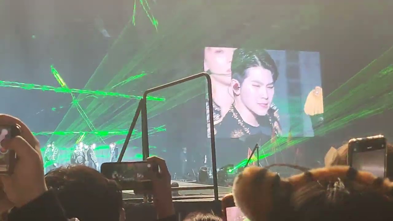 VIP IN TORONTO | SEVENTEEN WORLD TOUR 'Be The Sun' Concert Footage