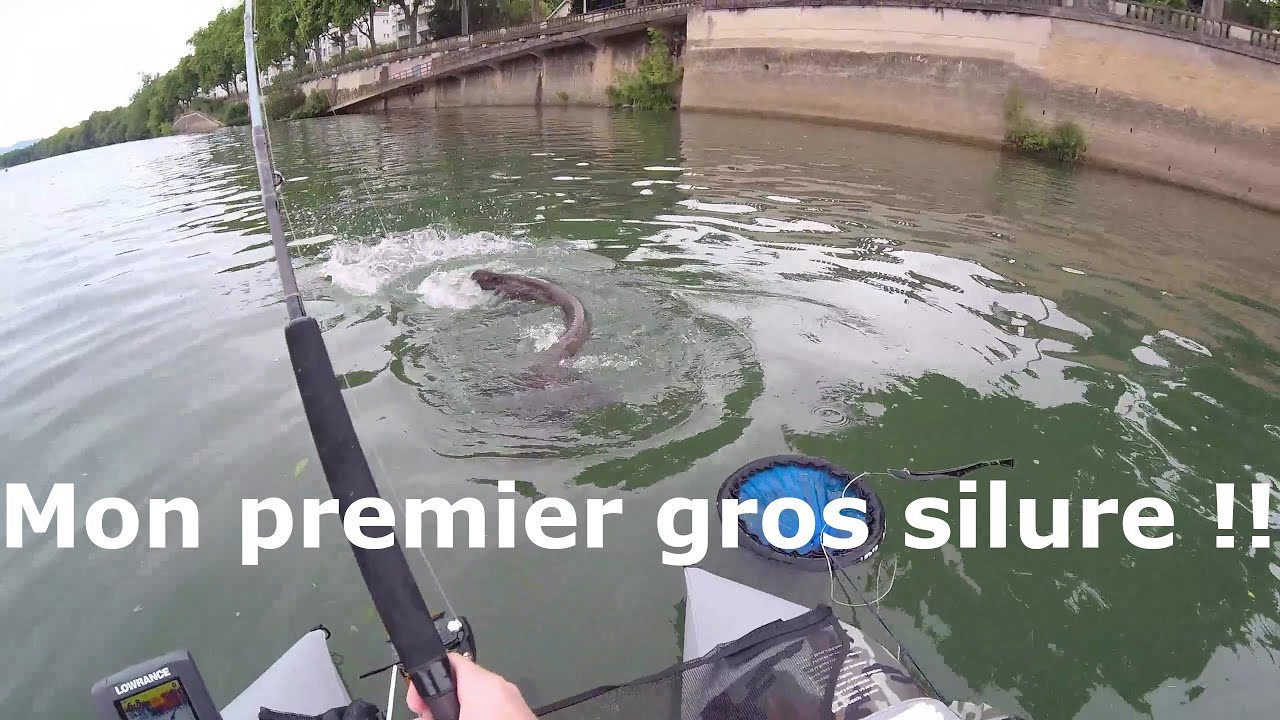 Pêche du SILURE en FLOAT TUBE à la fireball !! TOUCHES EN DIRECT !!