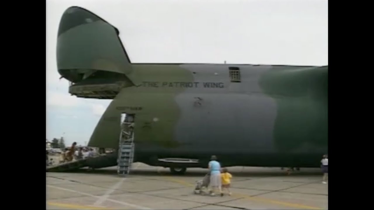 C-5A Galaxy at the Wings in Force Air Show 1990
