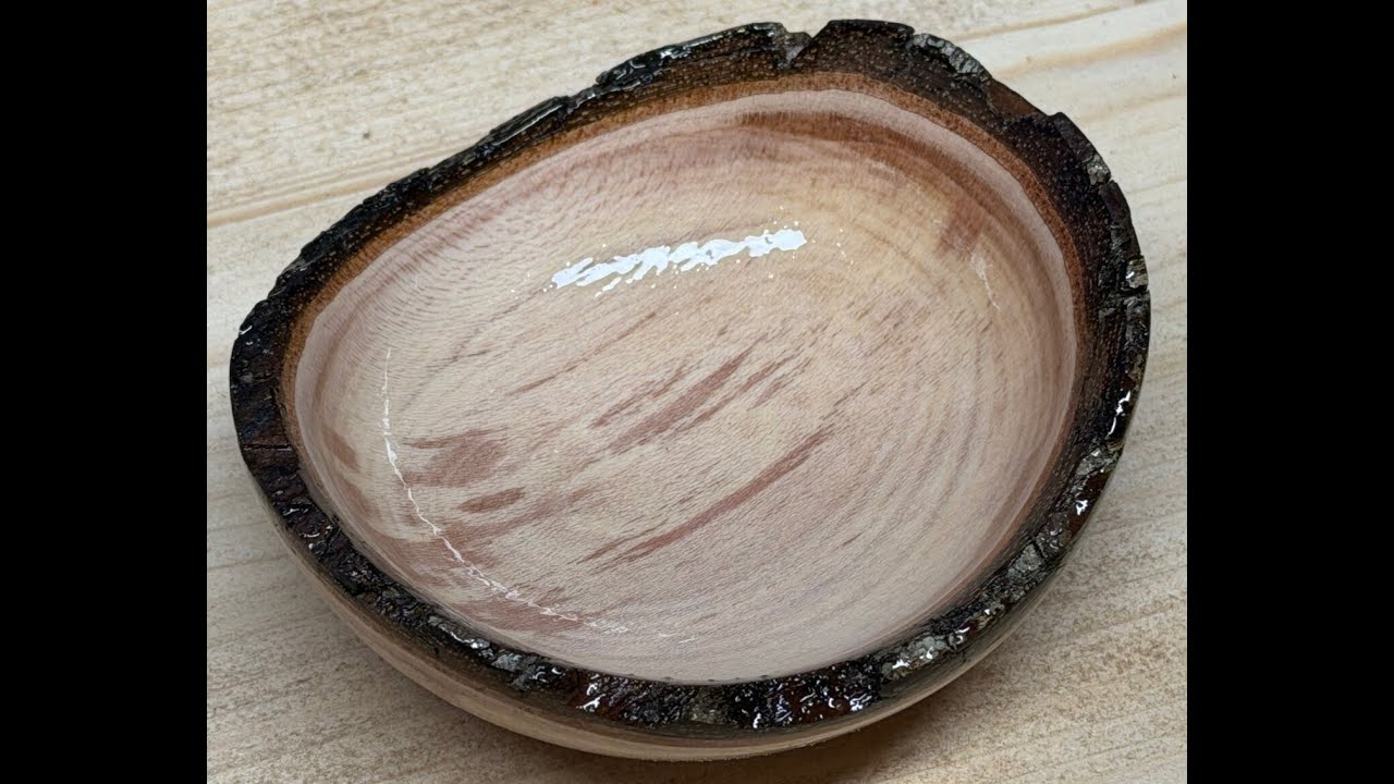 SMALL DOGWOOD LIVE EDGE BOWL