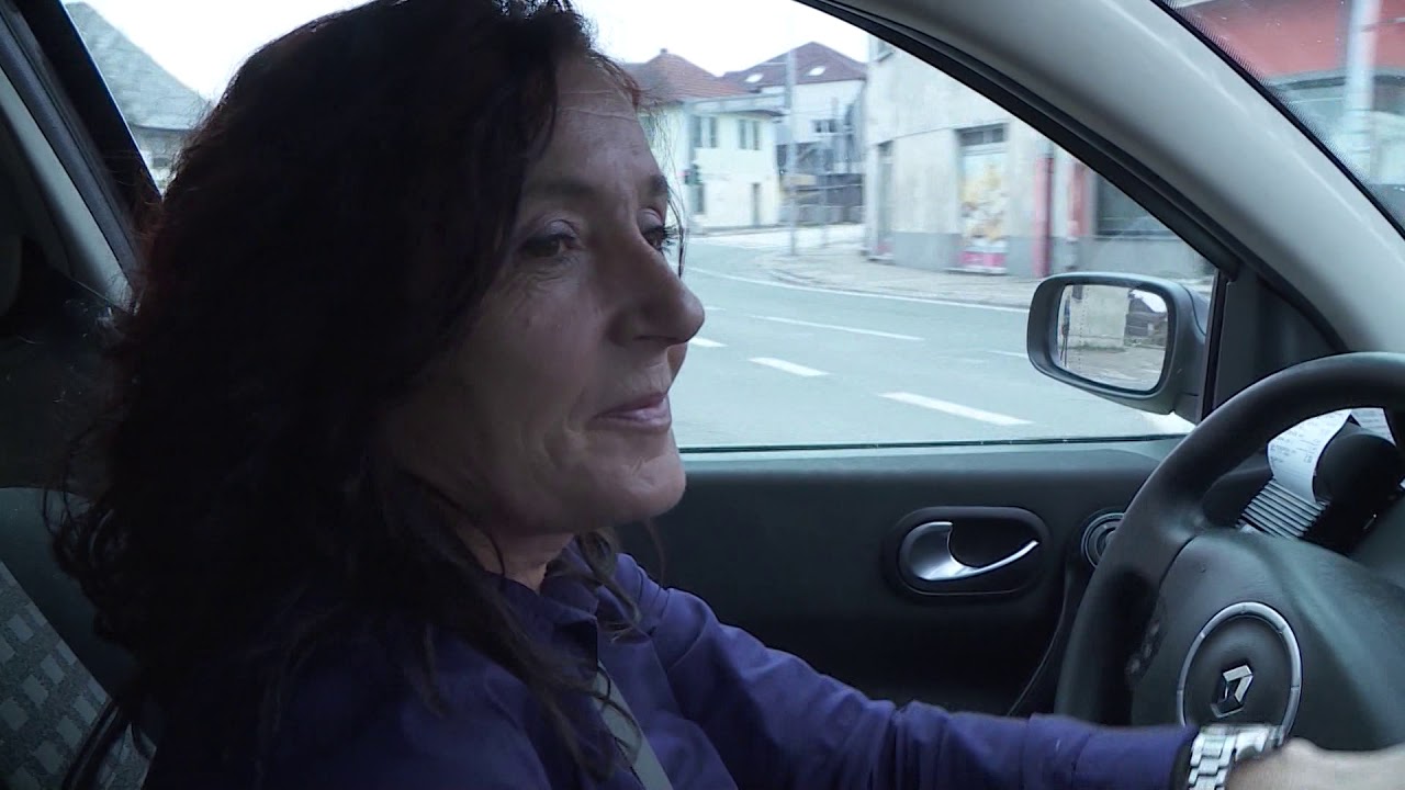 BEZ IZGOVORA - Jedina žena koja vozi taxi u Bihaću