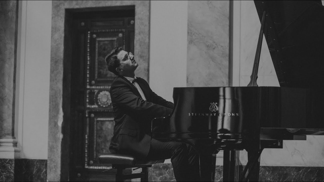 Maurice Ravel - Pavane pour une infante d&eacute;funte (Jan Olesz)