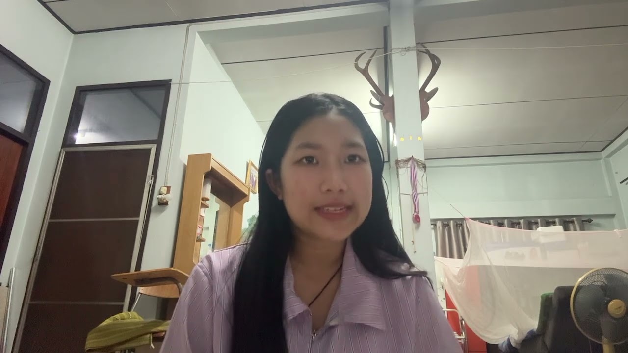 พูดPodcastเรื่อง ทำไมเราถึงเลิกทำในสิ่งที่คนอื่นบอกว่ามันไม่ดี ด.ญ.ณัฐธัญญา มนตรี ม.2/6 เลขที่16