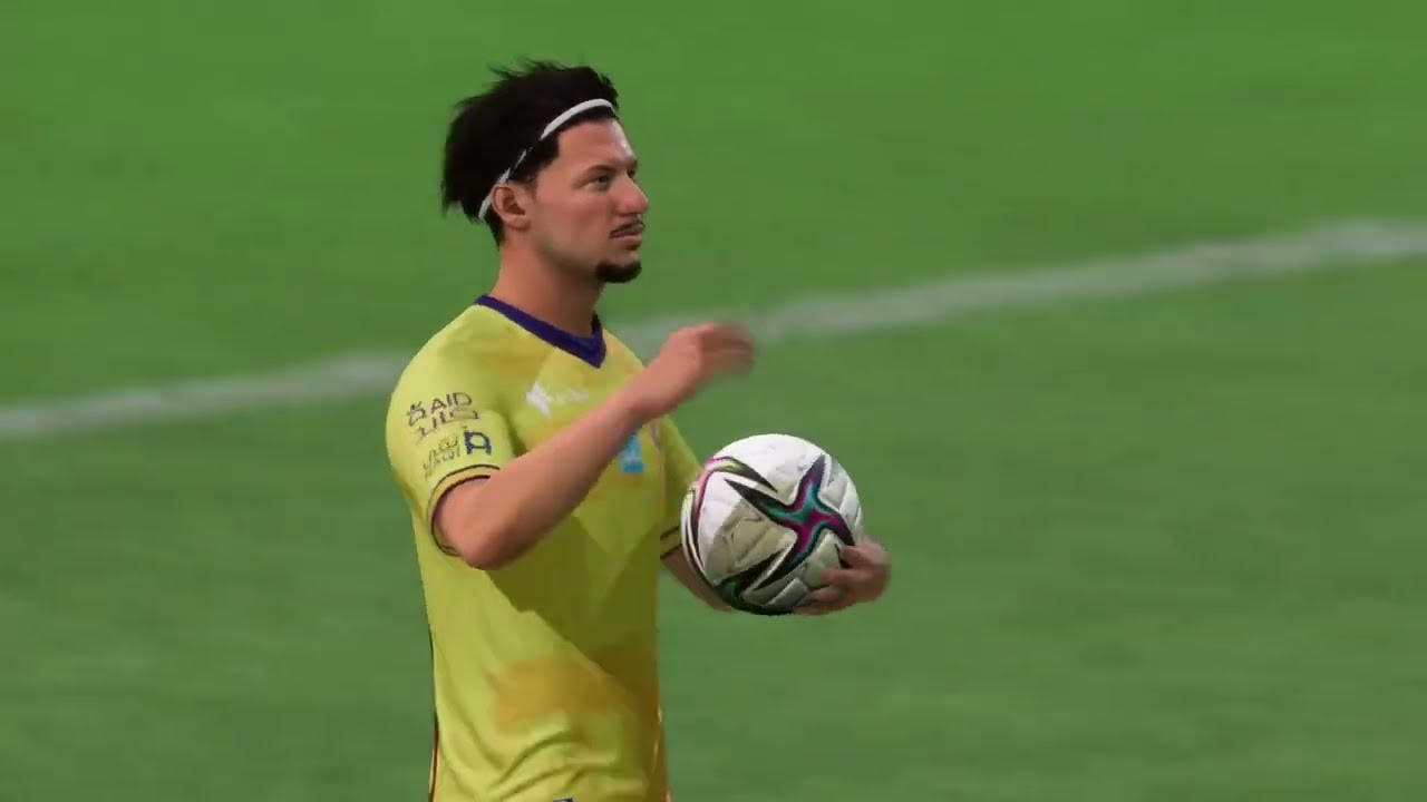 مهنه لاعب-اول مباره الي