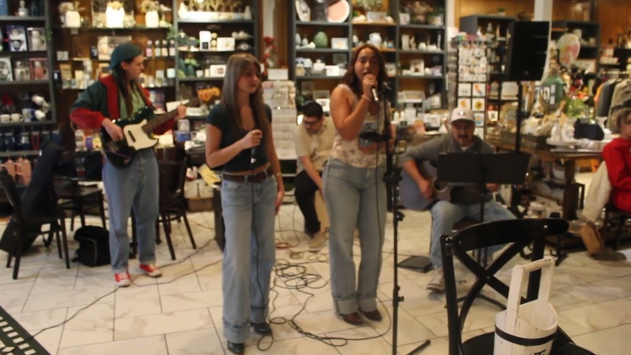 Bravo farms house band live