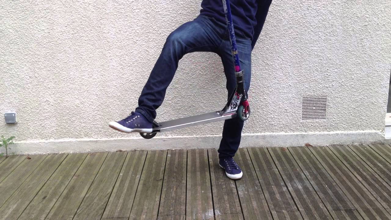 Faire un mac whip - Figure de trottinette freestyle - Apprendre le mac whip en trottinette freestyle