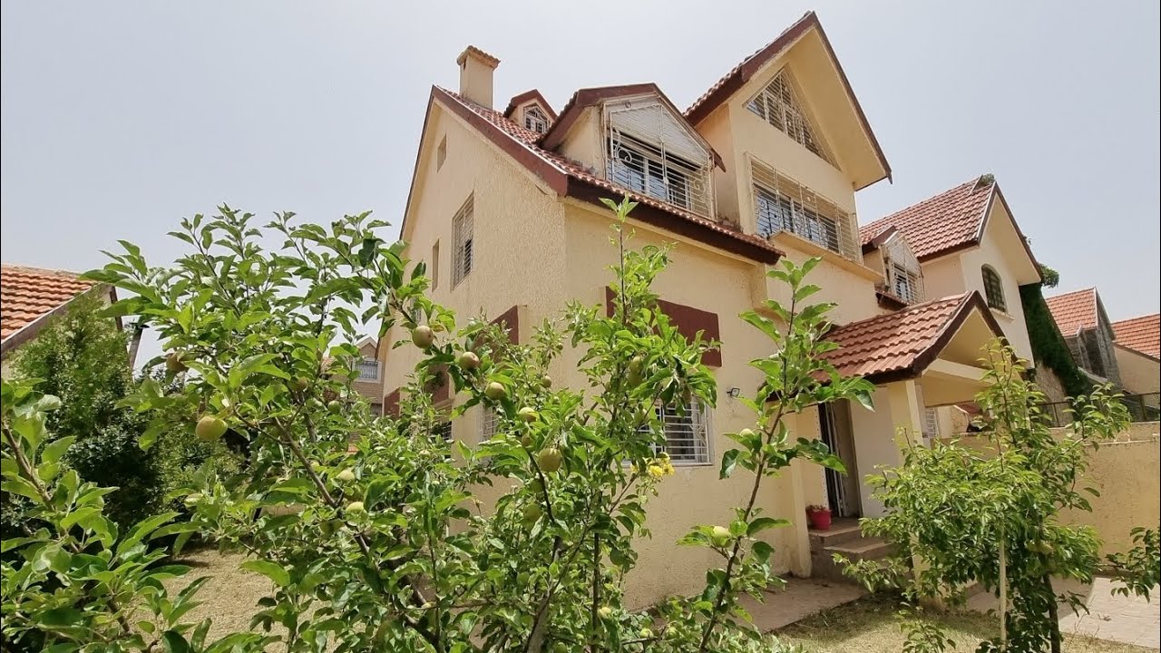 فيلا ممتازة بواجهتين متقابلتين للبيع بإيفران تجزئة المنظر الجميل 3 VILLA 2 FAÇADES À VENDRE À IFRANE