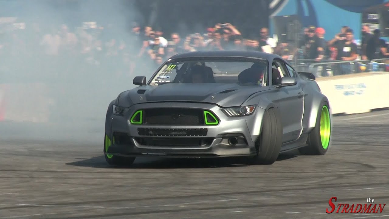 Drifting Battle! Ford Mustang RTR Spec 5 Concept vs 2015 Ford Mustang RTR Spec 2! SEMA 2014!