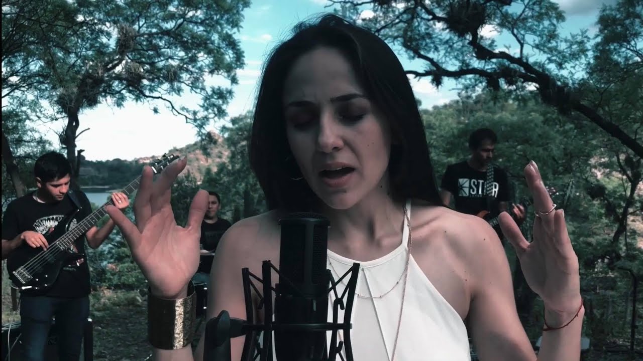 Silvana Agüero - Piedra y camino