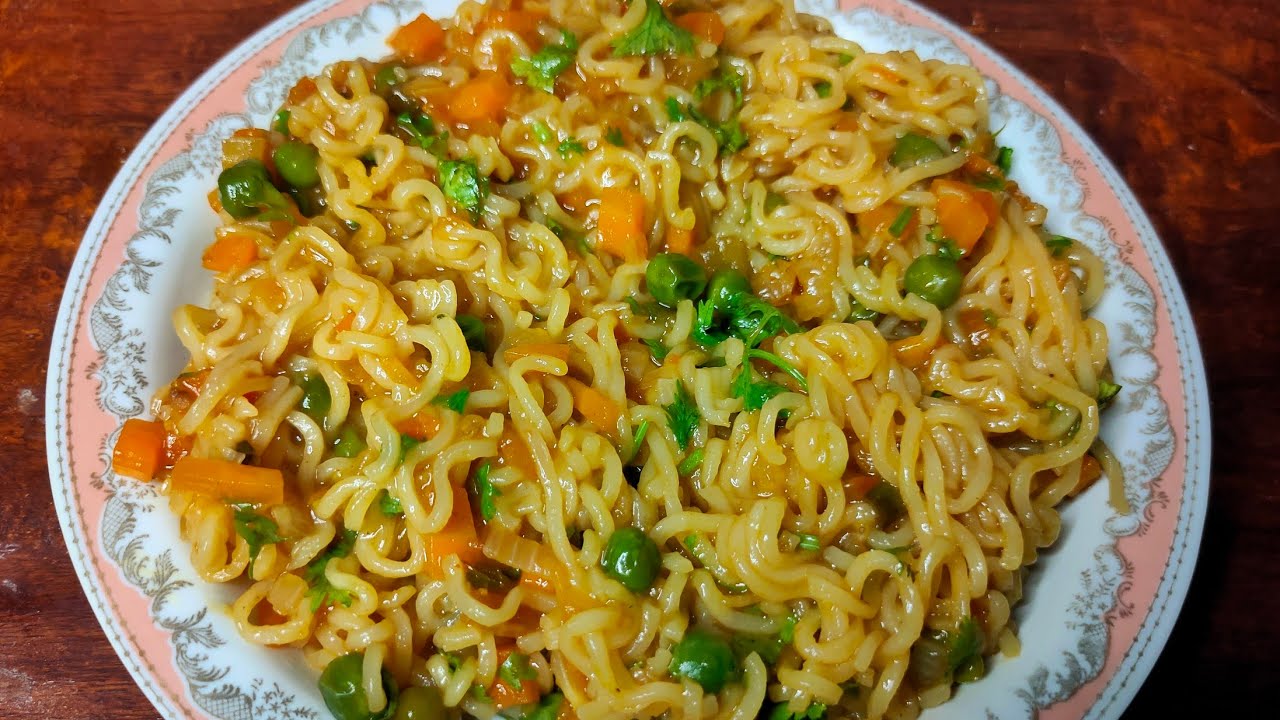 Maggi Masala Recipe | Vegetable Maggi Recipe | Maggie 🍝