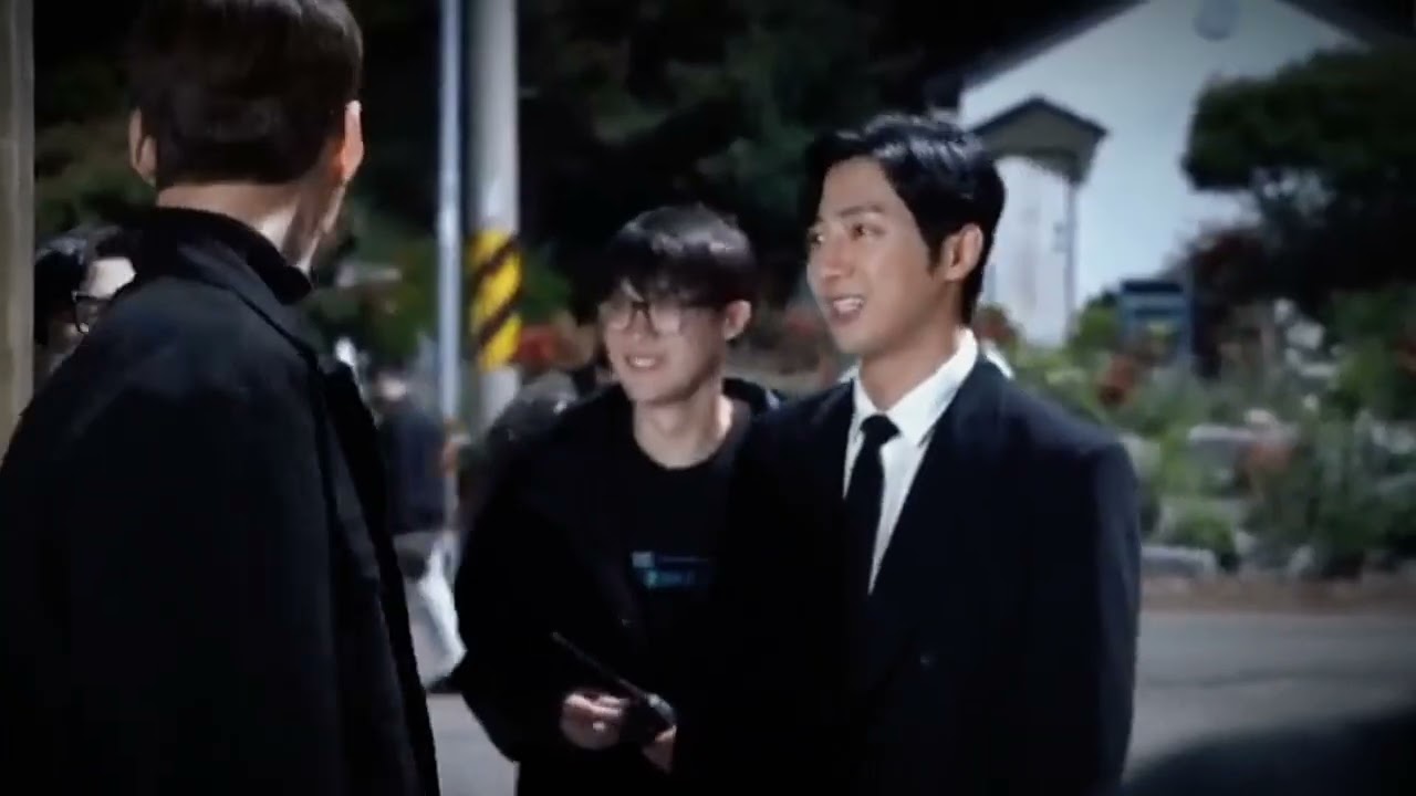 Lee Sang Yeob in Behind the scene Eve 🥰