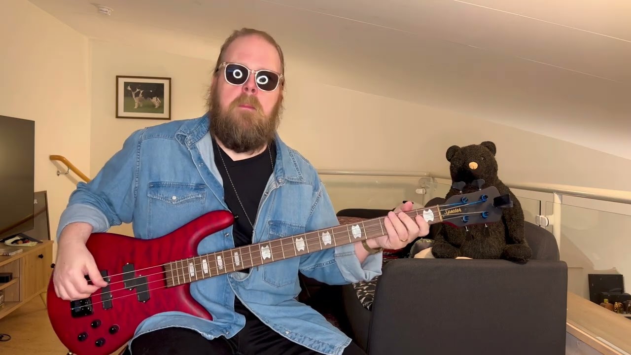 Kristoffer Helle - Robert Tepper - No Easy Way Out - Bass