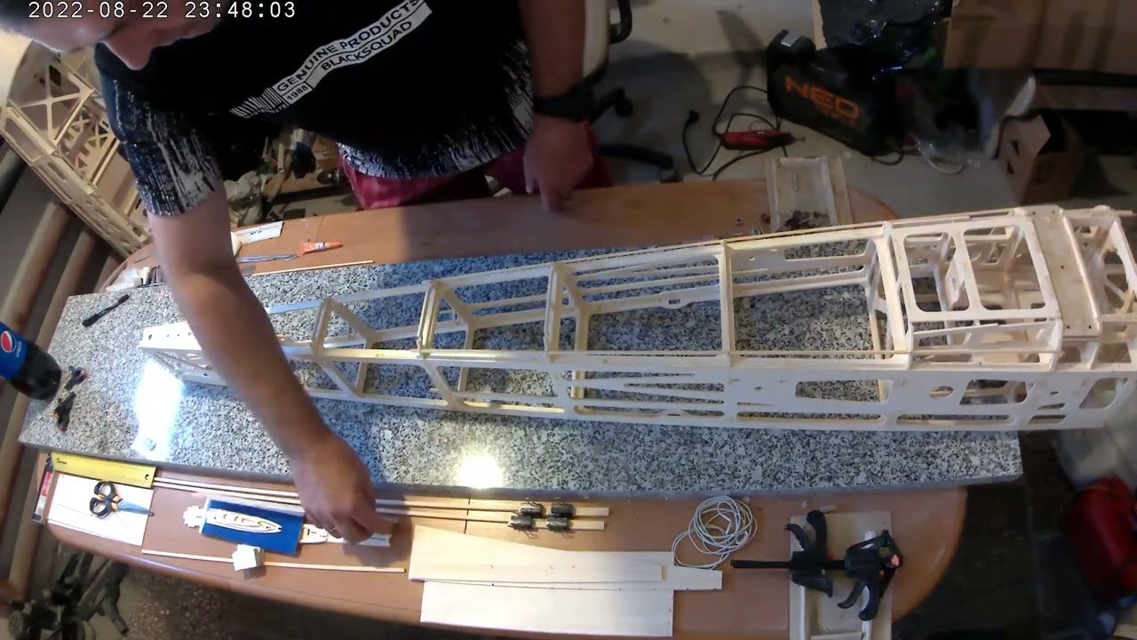 Budowa akrobacyjnego modelu samolotu MX-2 krok po kroku. Cz.3