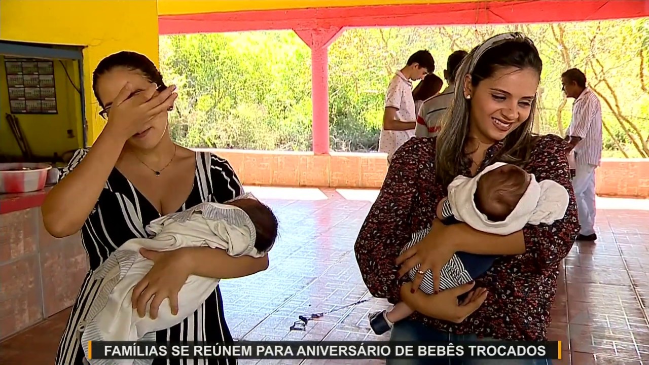 JMD (12/08/19) - Famílias se reúnem para mesversário de bebês trocados
