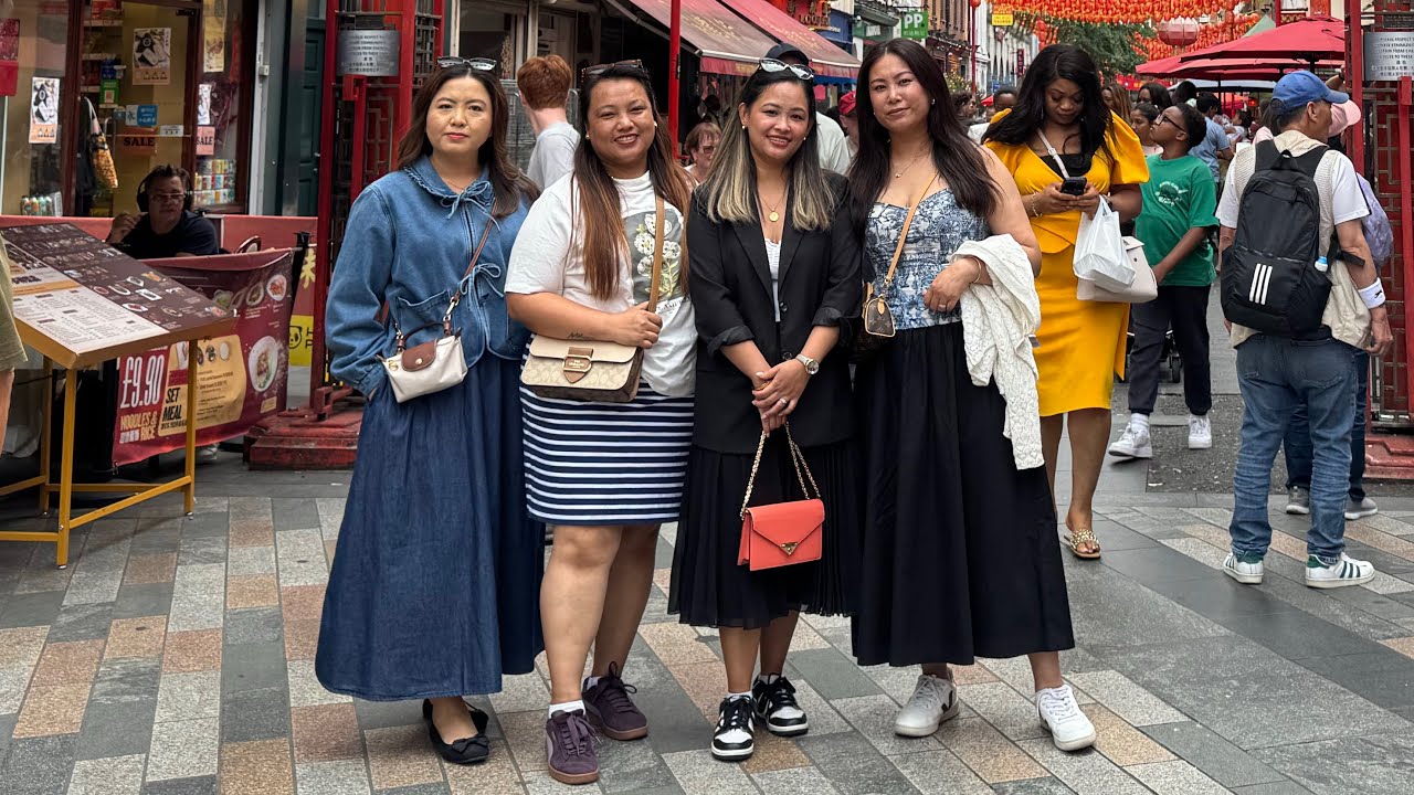 Ajako din pyari vanjiharu sanga🥰🥰🥰❤️❤️ reading to London 🙏