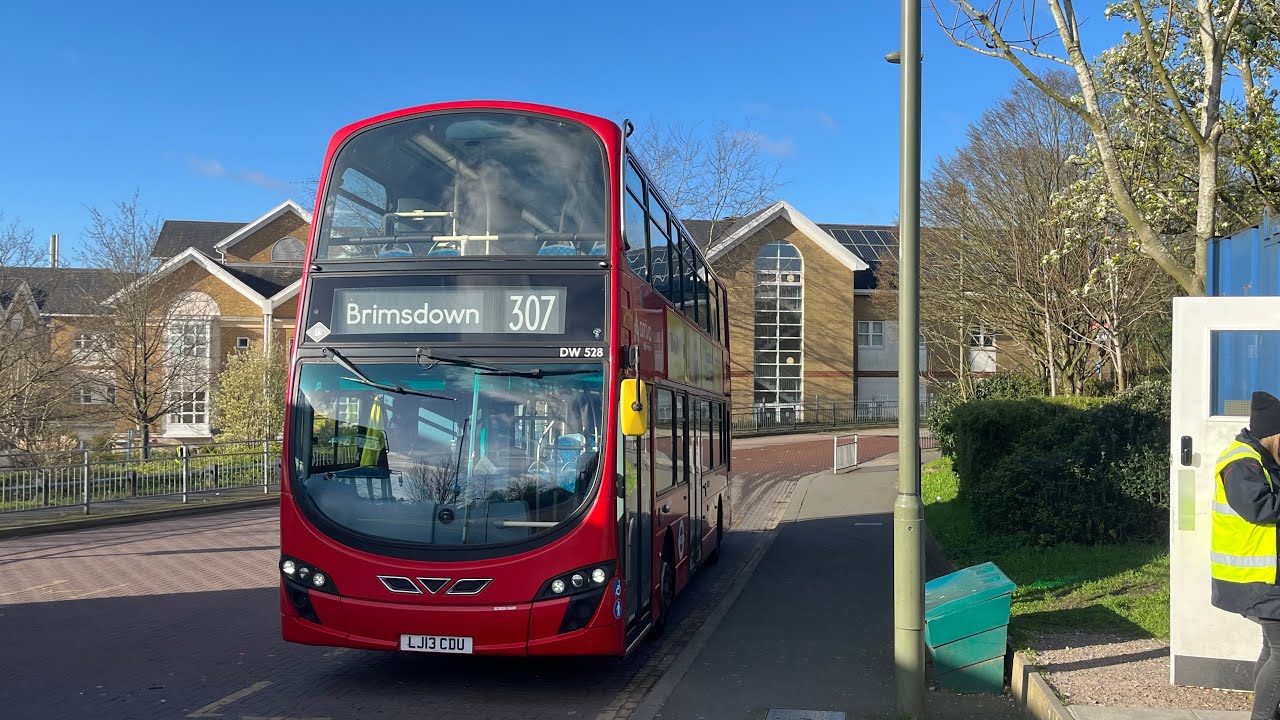 London bus route 307- Brimsdown to Barnet Hospital