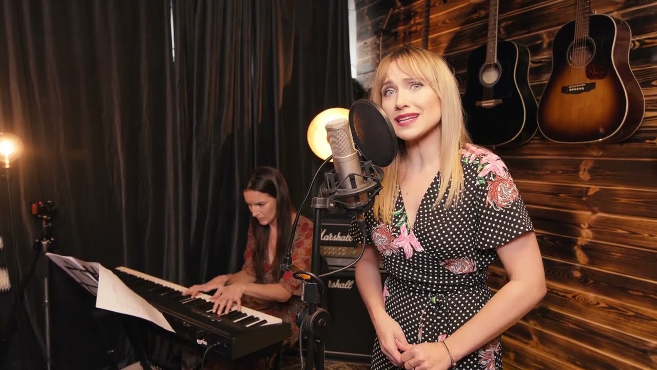 Modelkowe zachowanie (Model behavior) z musicalu Kobiety na skraju załamania nerwowego.