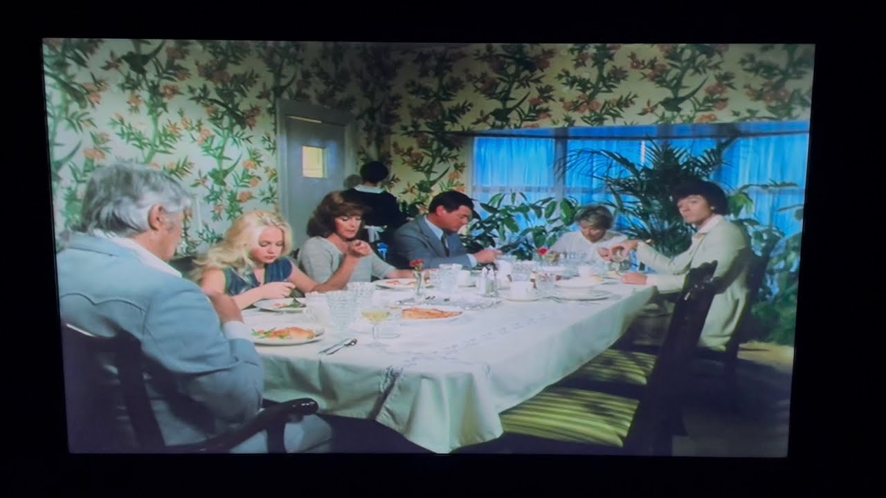 Dallas: A quiet Ewing dinner