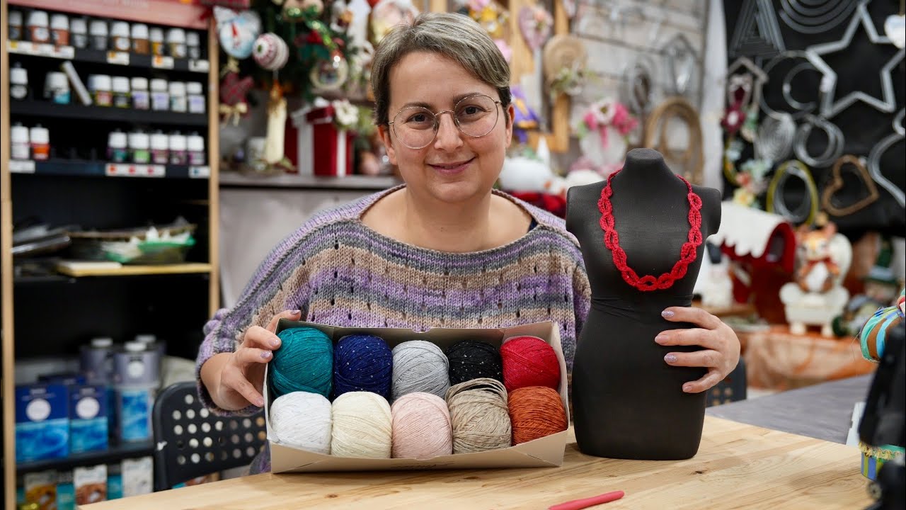 Catena ad Uncinetto con filo scintillante per collane, bracciali o cinte e bretelle