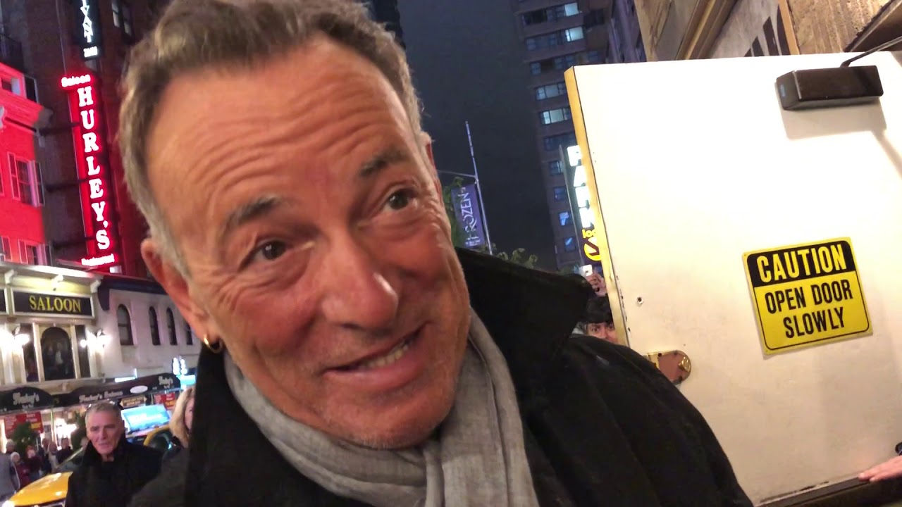 Bruce Springsteen stage door entrance, Walter Kerr Theatre, NYC - 10/27/18