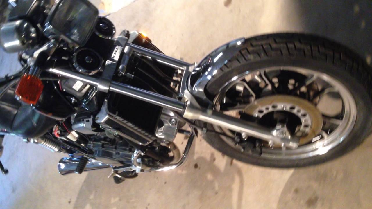 84 honda VF700C