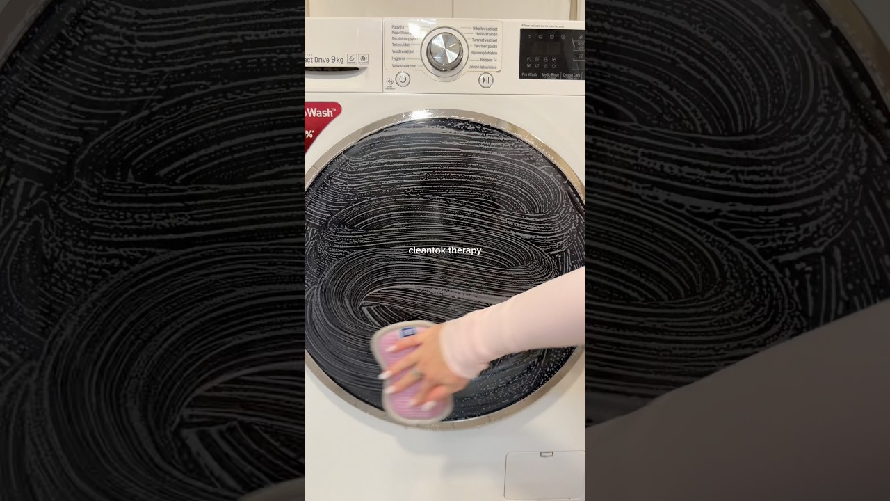 cleaning therapy 💆🏼&zwj;♀️🎀🫧 #shorts #cleaningtherapy #cleantok #cleaningtips #cleaningmotivation