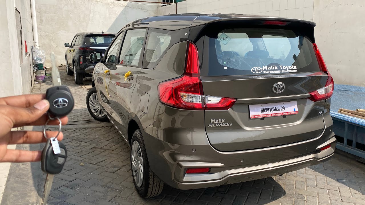 2026 Toyota Rumion S CNG Update Features & On-Road Price Detailed Review❤️