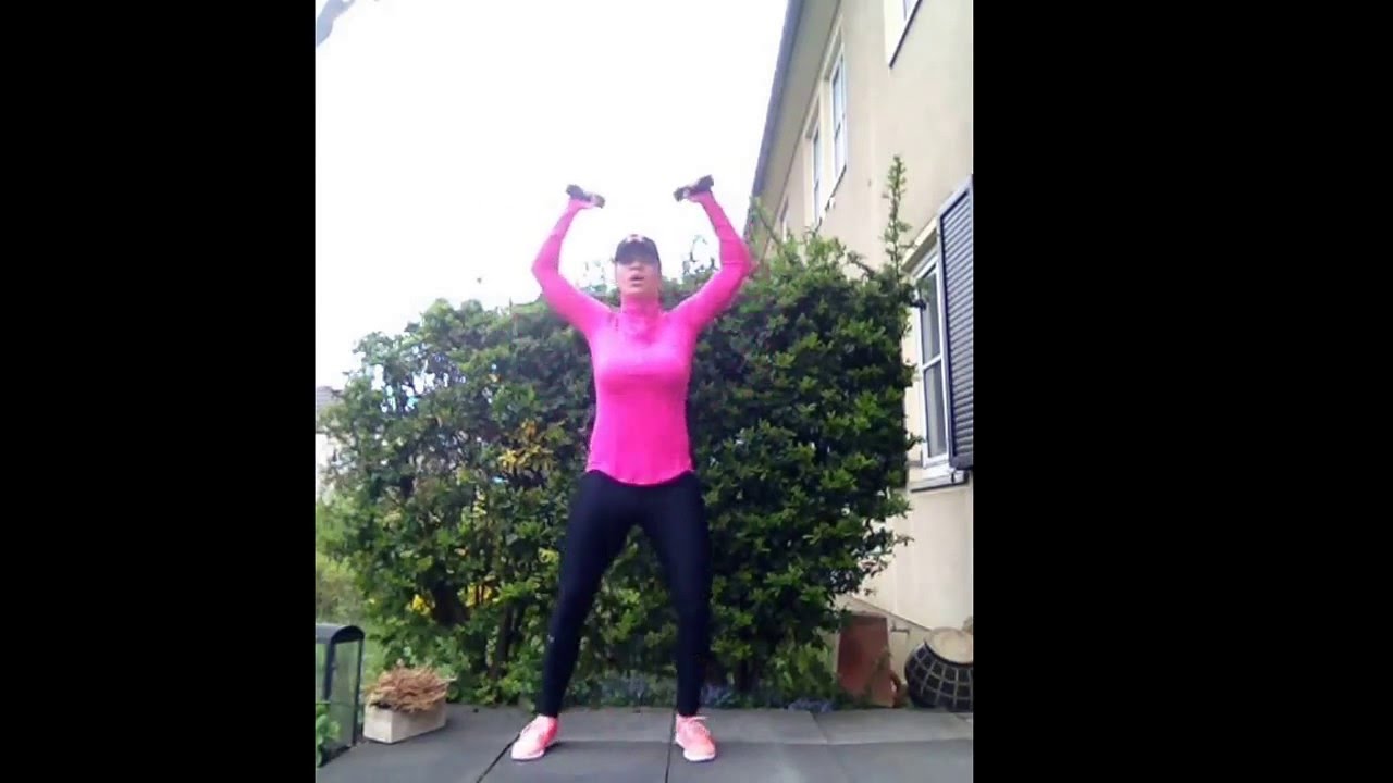 Natalia Gacka - intensywne 30 minutowe cardio dla każdego