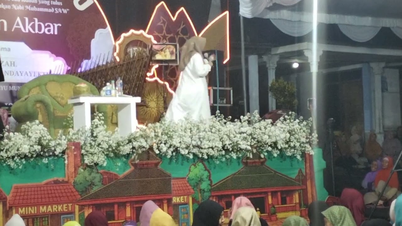 TIGA PENGHUNI SURGA bareng ustadzah mumpuni handayayekti 