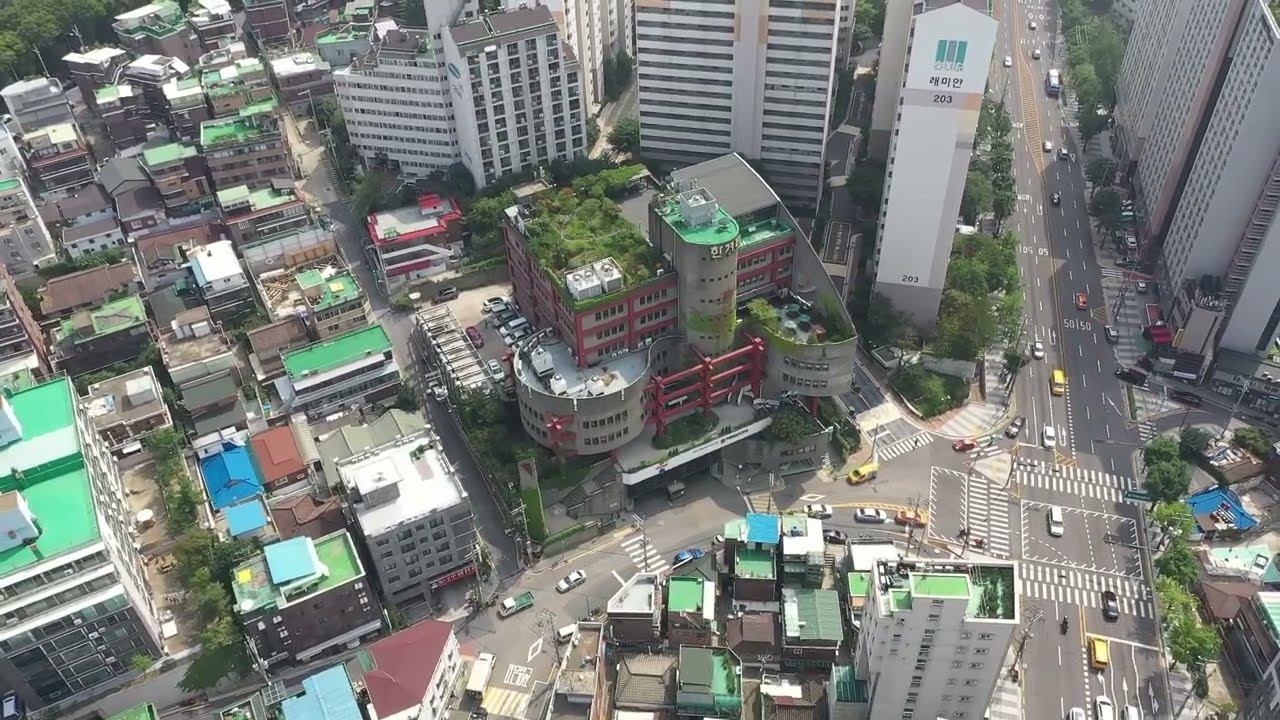 Seoul Building with a Beautiful Rooftop Garden (Drone shooting) @CitizenKJ