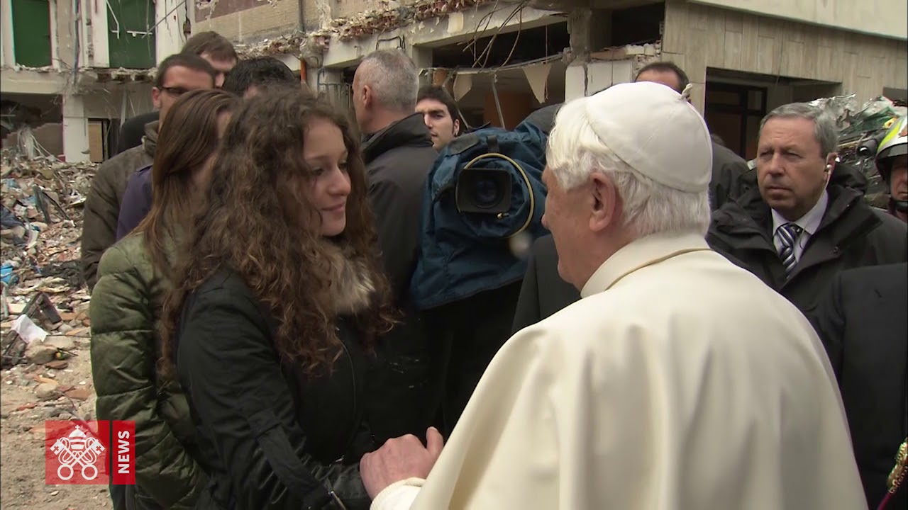 Visita di Papa Benedetto XVI nelle zone terremotate dell’Abruzzo (28 aprile 2009)