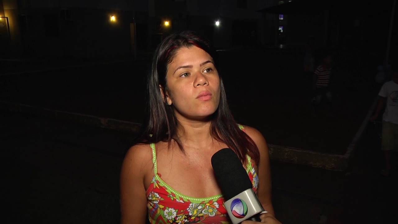 Moradores do Orgulho do Madeira reclamam da taxa de energia e falta de manutenção da rede de esgoto