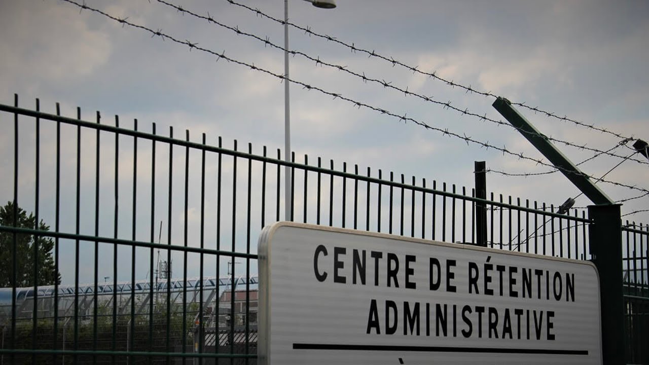 L'influenceur alg&eacute;rien 