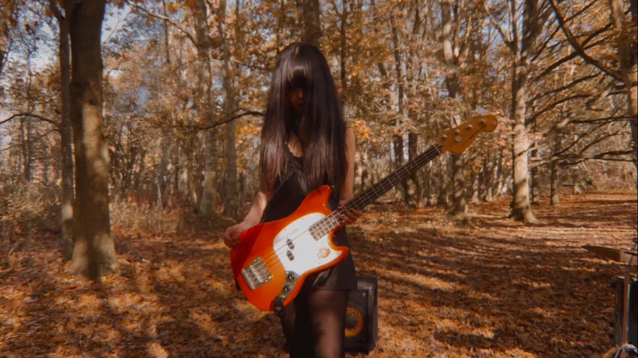 La Bruja - I SEE ORANGE (Music Video)