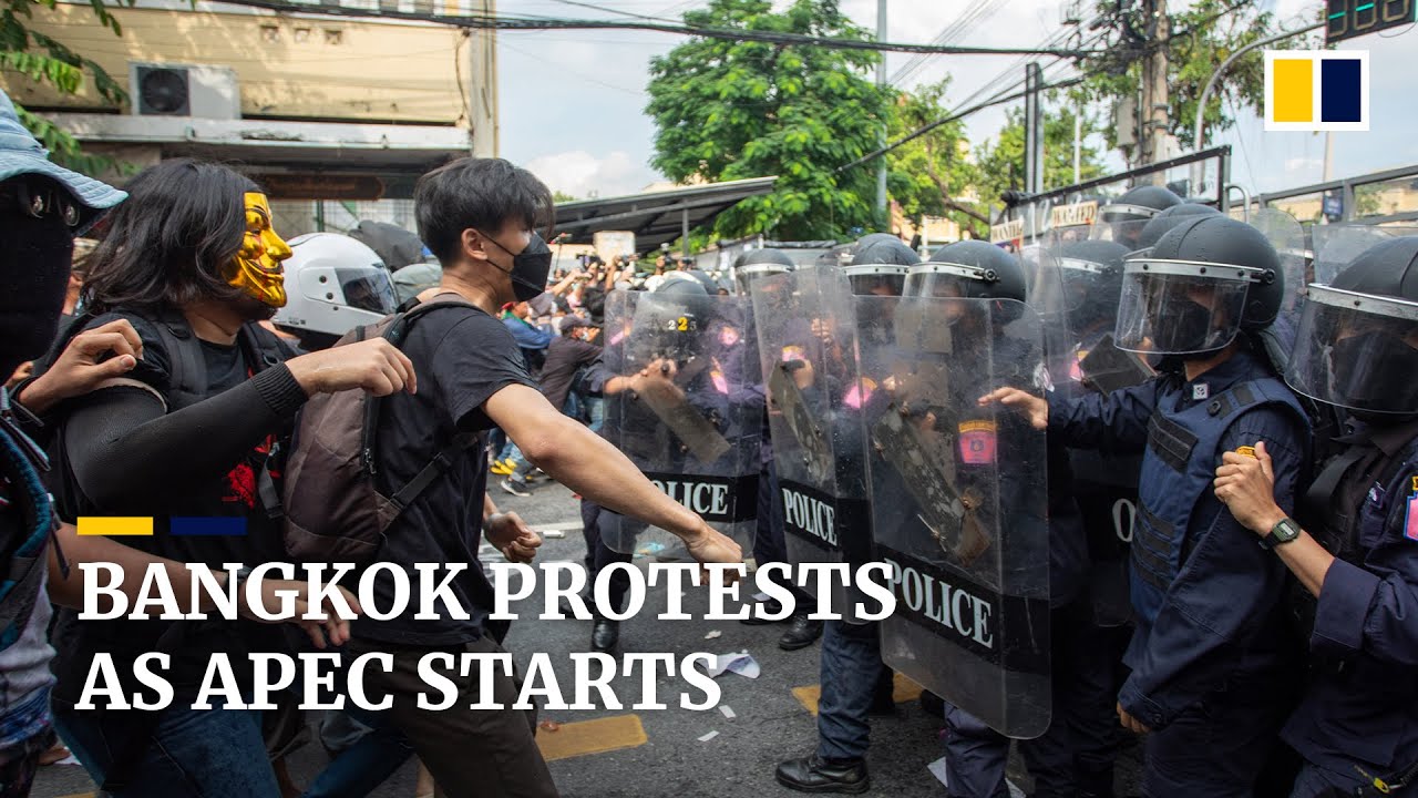 Thai protesters clash with police as Bangkok hosts Apec summit