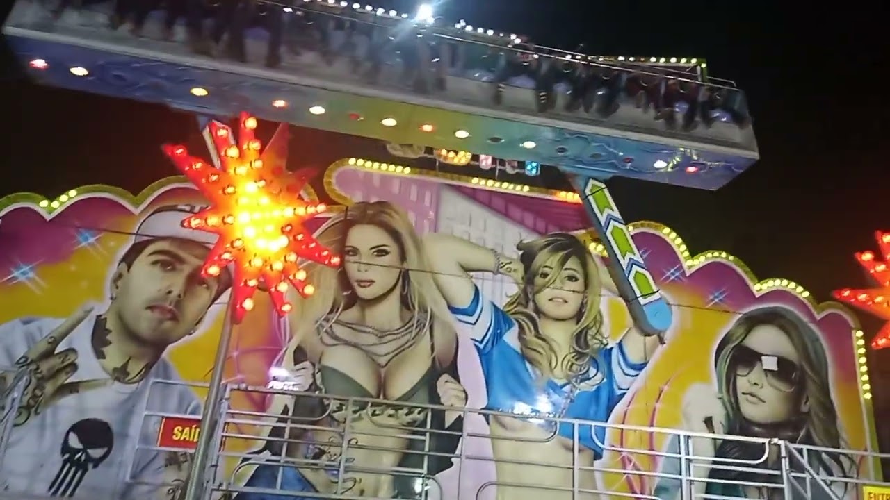 MIQU&Eacute;IAS NO PARQUE DE DIVERS&Atilde;O (SURF)