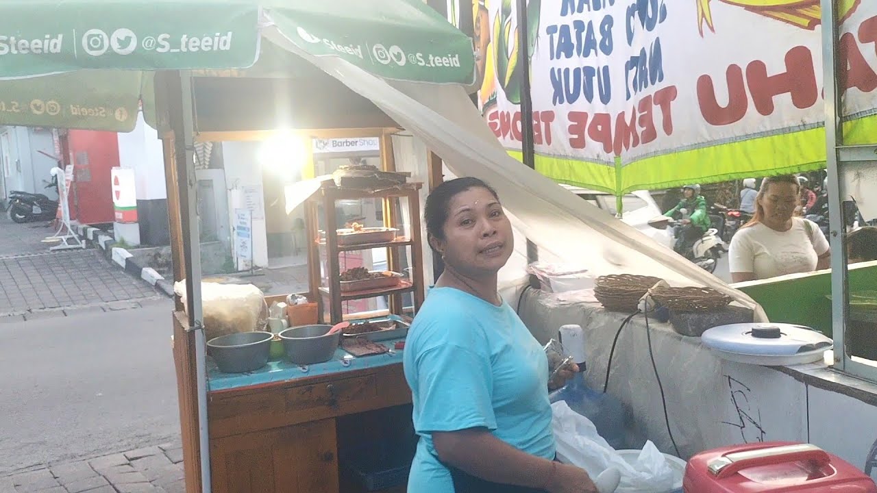 Bumbu Balinya Juara, Lawarnya The Best, Balinese Canggu Street Food