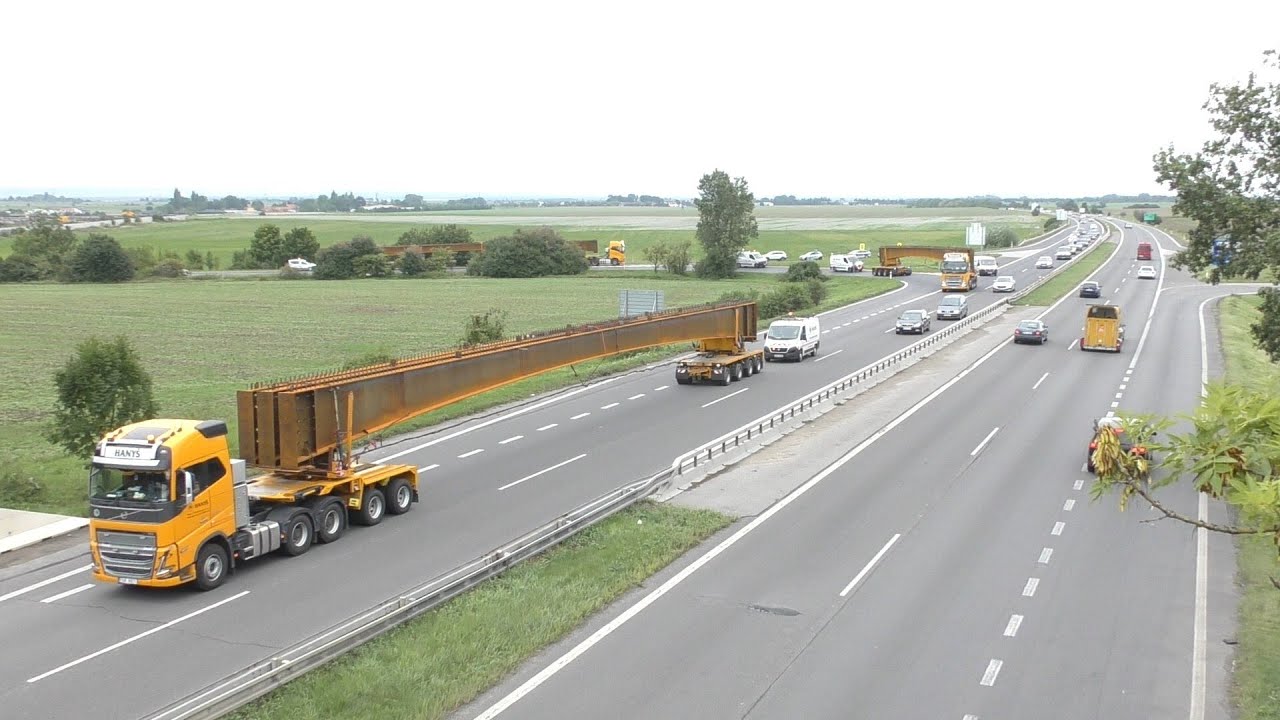 Hanyš - transport of 39.5 m long steel beams  part 1 - Nadměrný náklad/Oversize load/Schwertransport