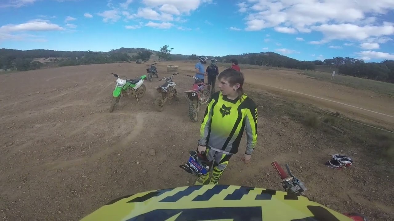 Couple laps on the 450