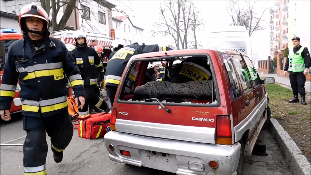 Ćwiczenia straży pożarnej - Szczecinek 21.11.2016 r.